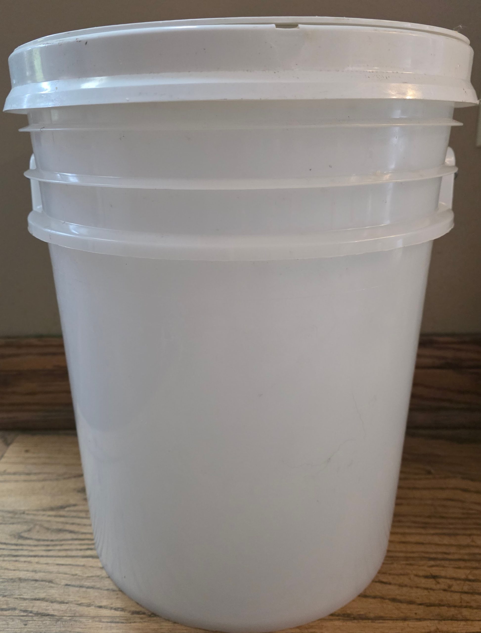 5 Gl. Pale - Raw Unscreened Honey